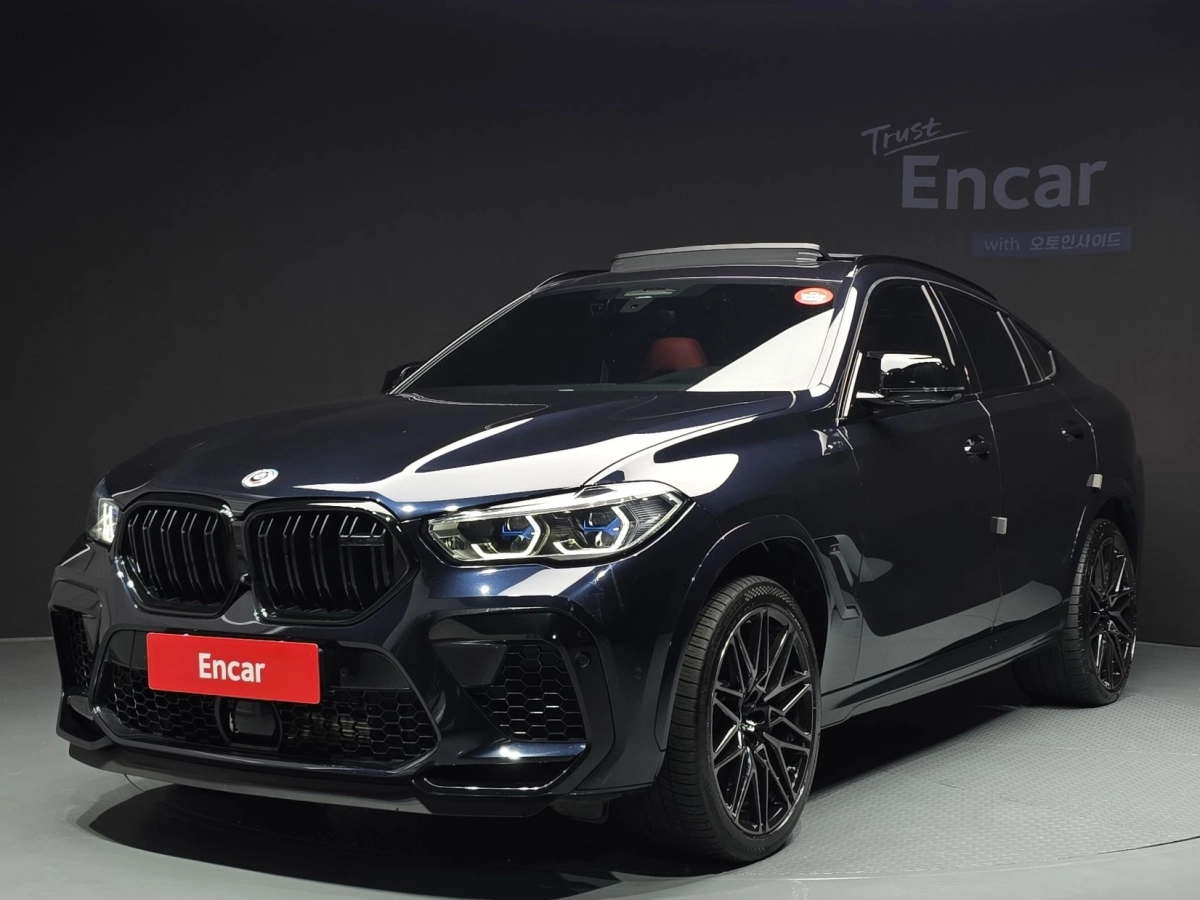 BMW X6M G06  2022