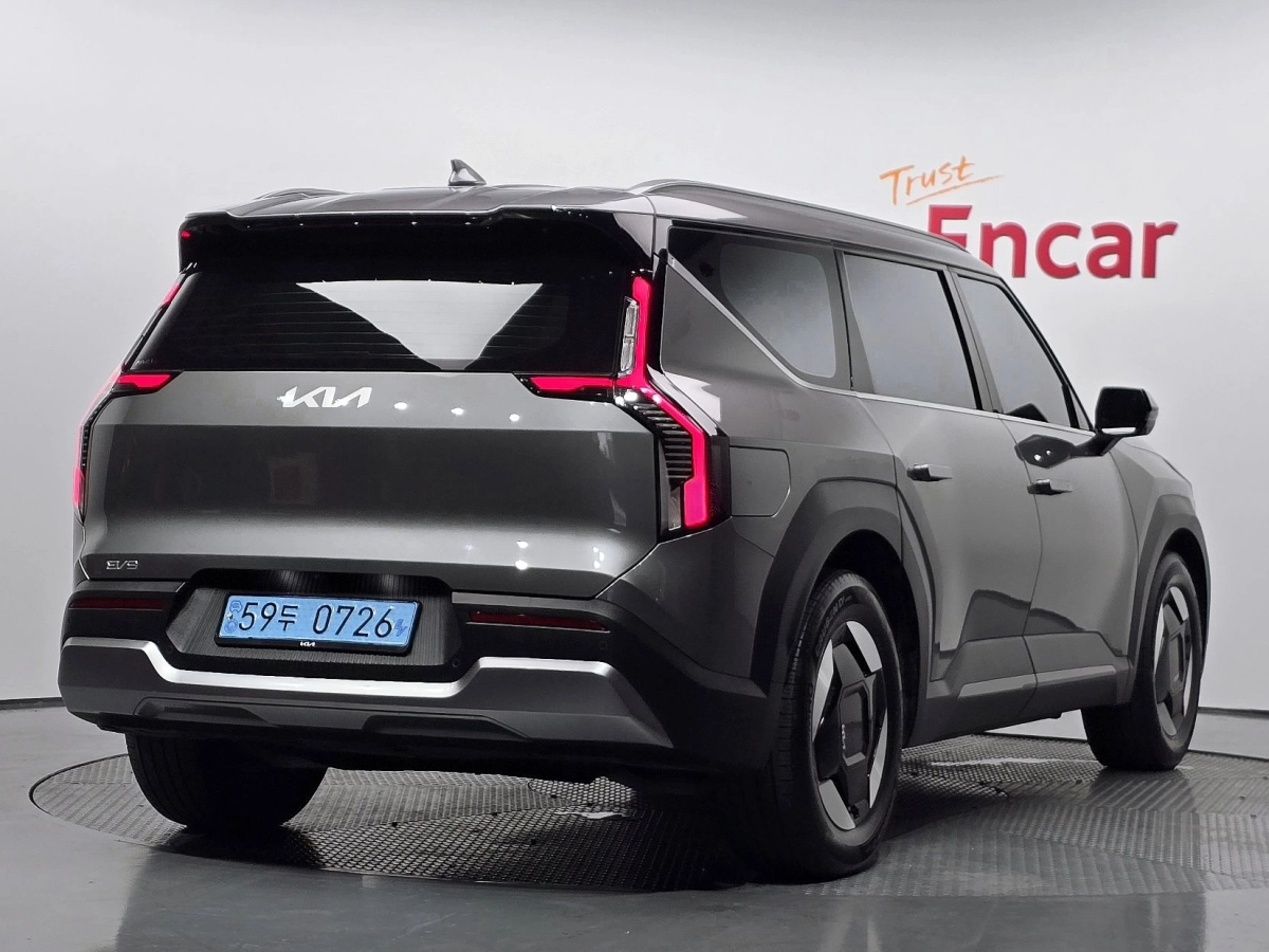 KIA EV9