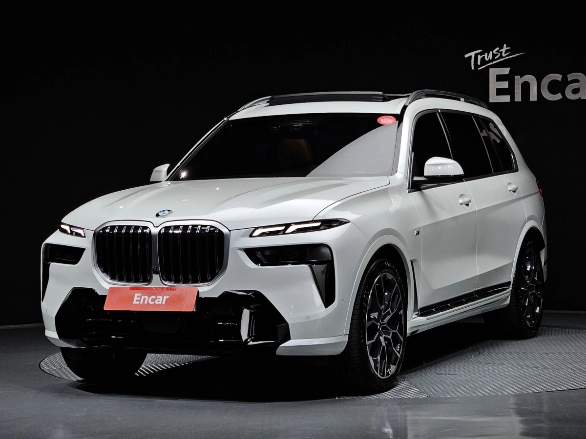 BMW X7 G07 2025