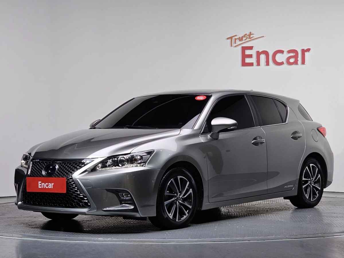 LEXUS CT200H  2020
