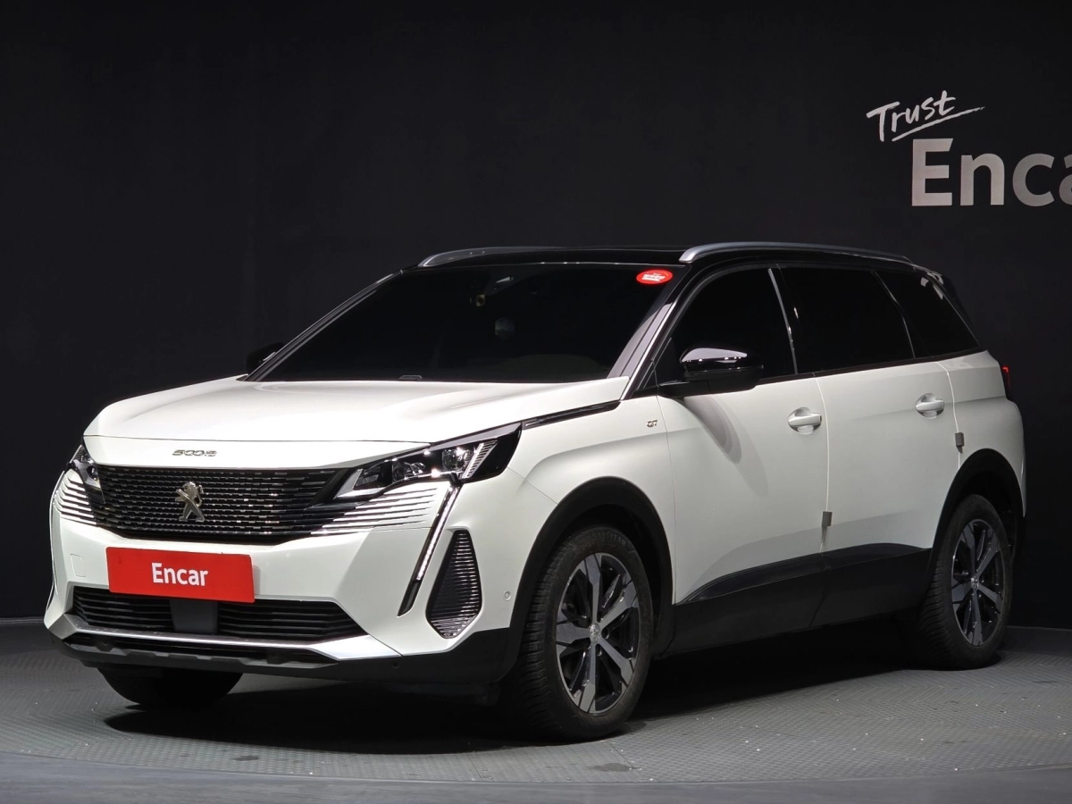 PEUGEOT 5008