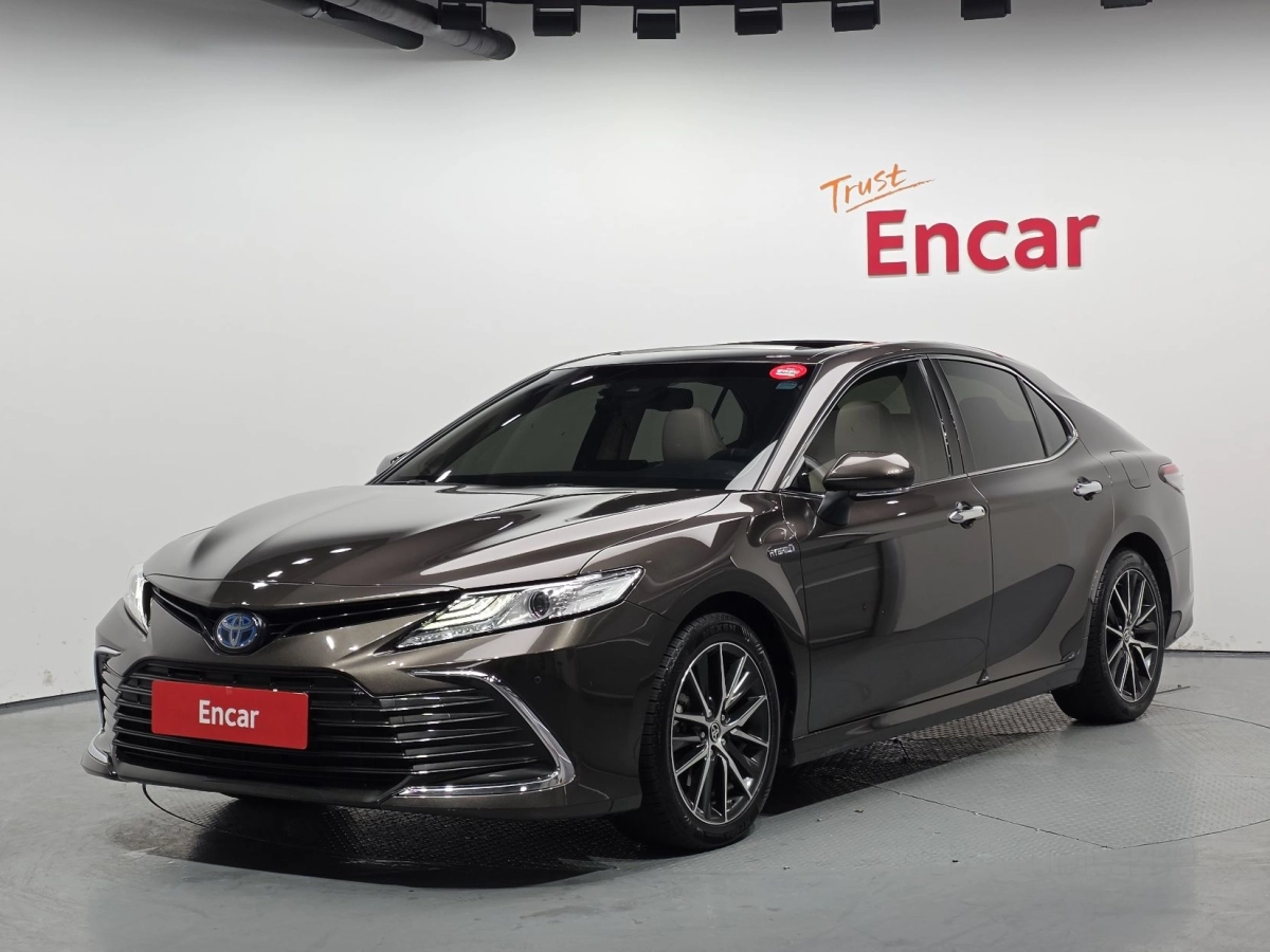 TOYOTA CAMRY XV70  2021