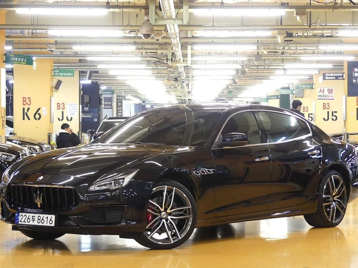 MASERATI QUATTROPORTE  2023