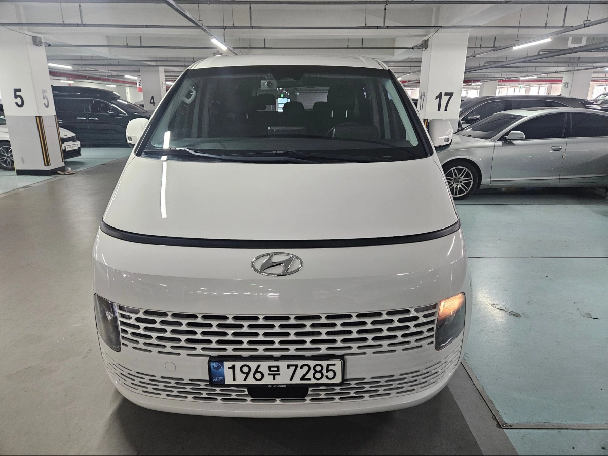 HYUNDAI STARIA 2021