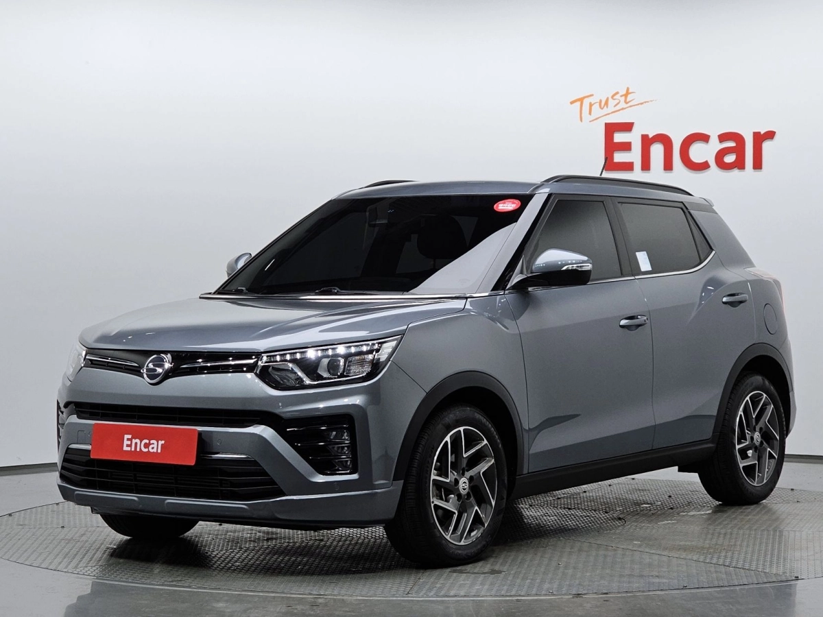 SSANGYONG TIVOLI VERY NEW