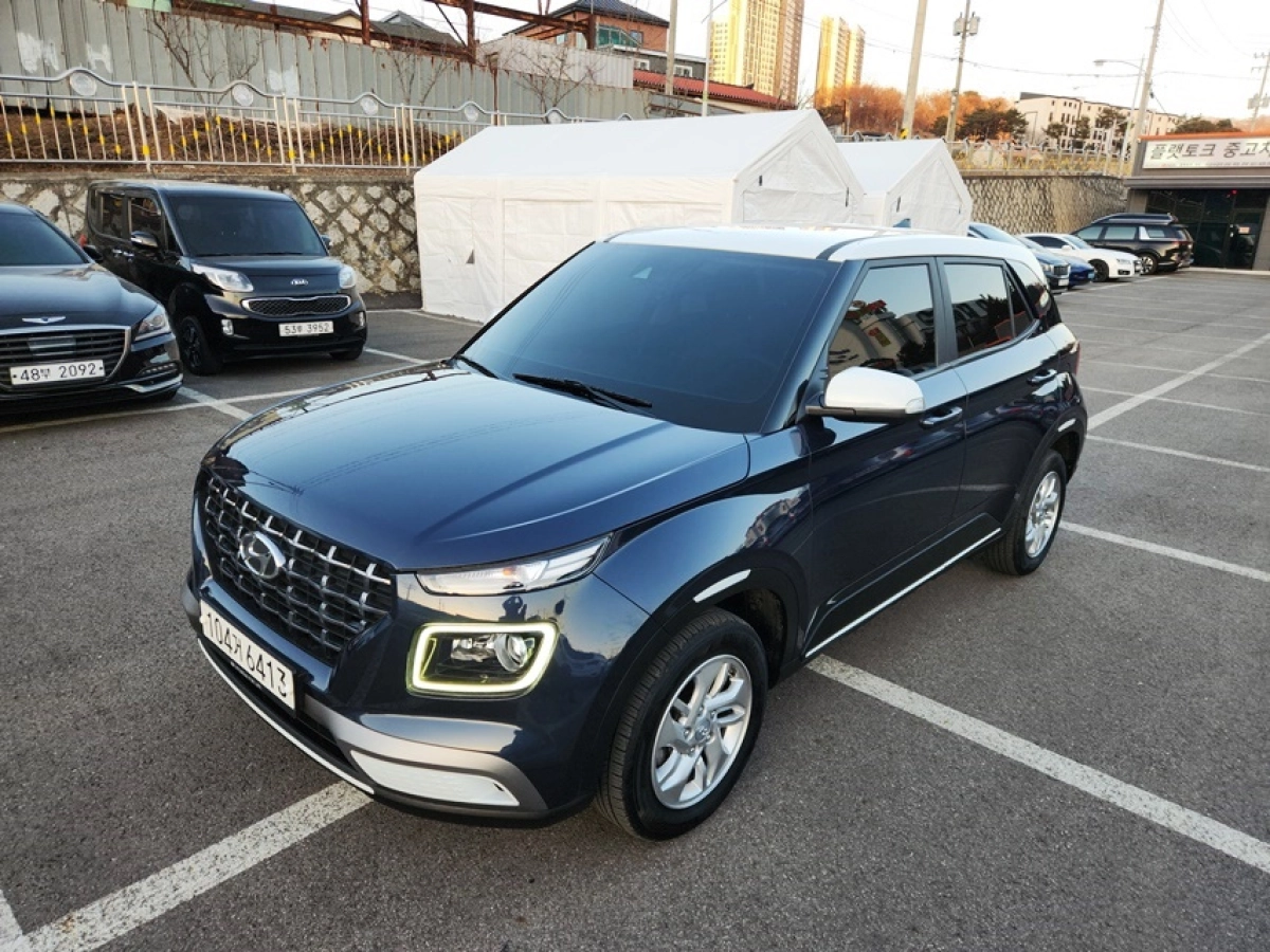 HYUNDAI VENUE  2019