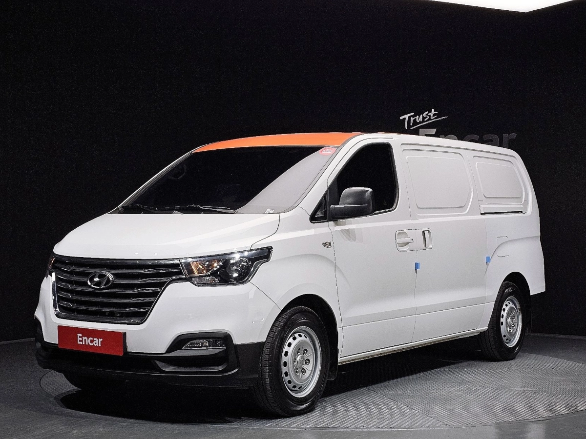 HYUNDAI STAREX GRAND  2021