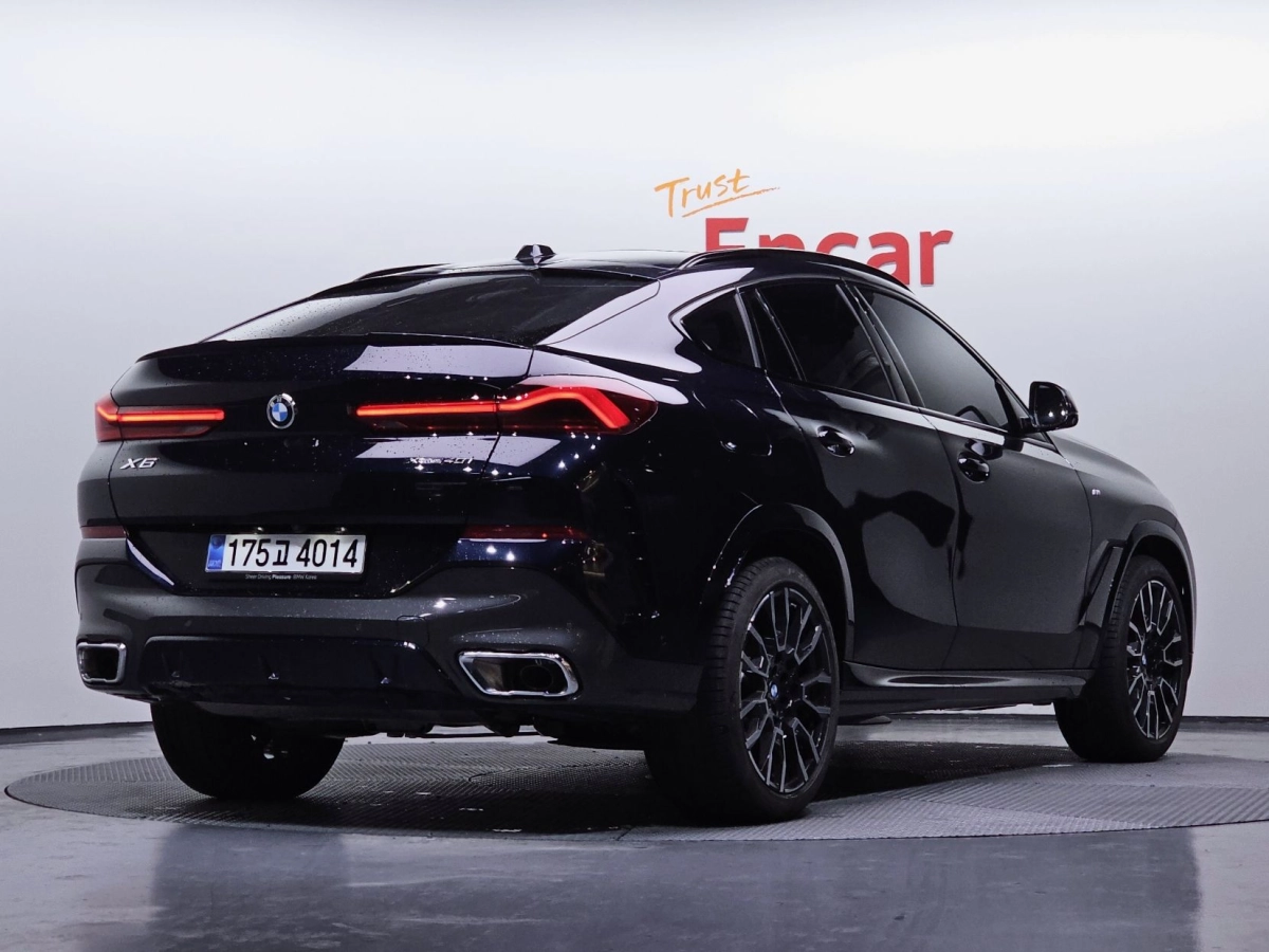 BMW X6 G06