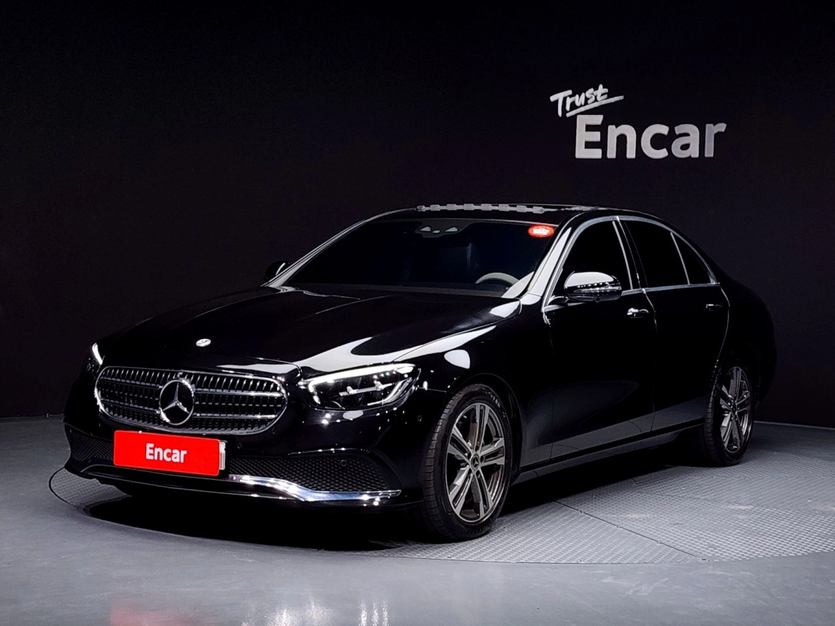 MERCEDES BENZ E-CLASS W213 2023