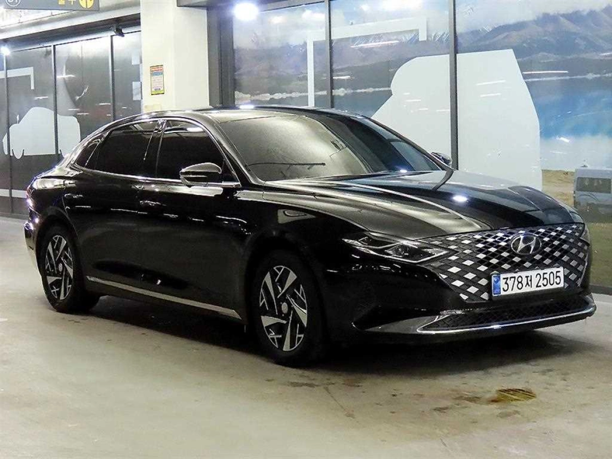 HYUNDAI GRANDEUR IG HYBRID 2022