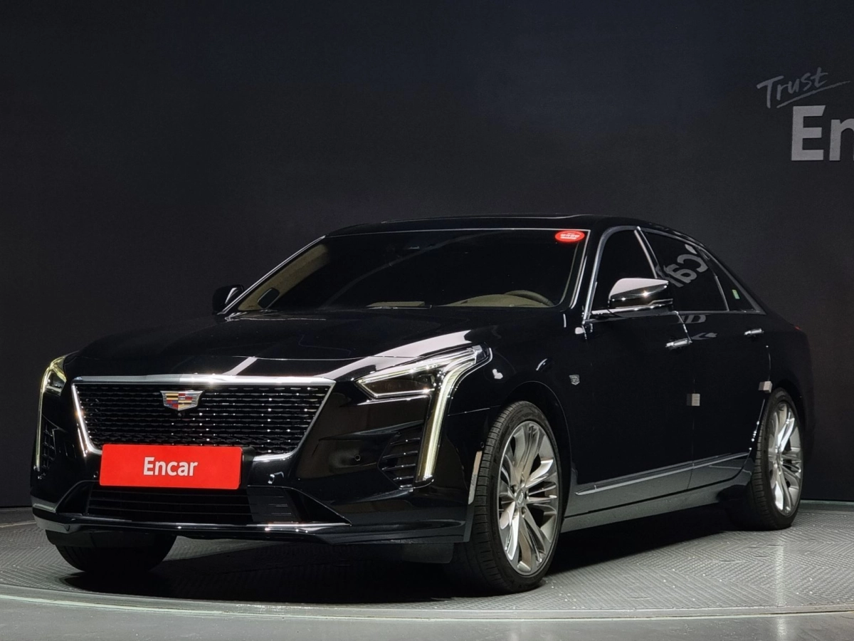 CADILLAC CT6