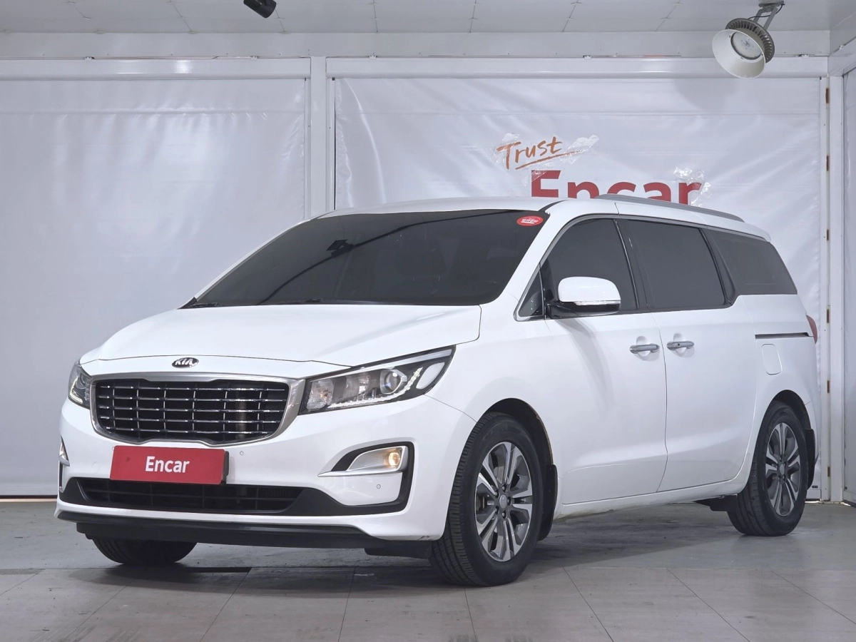 KIA CARNIVAL 2019