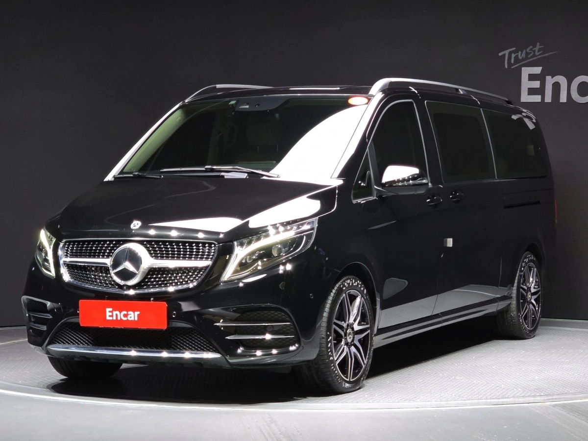 MERCEDES BENZ V-CLASS  2023