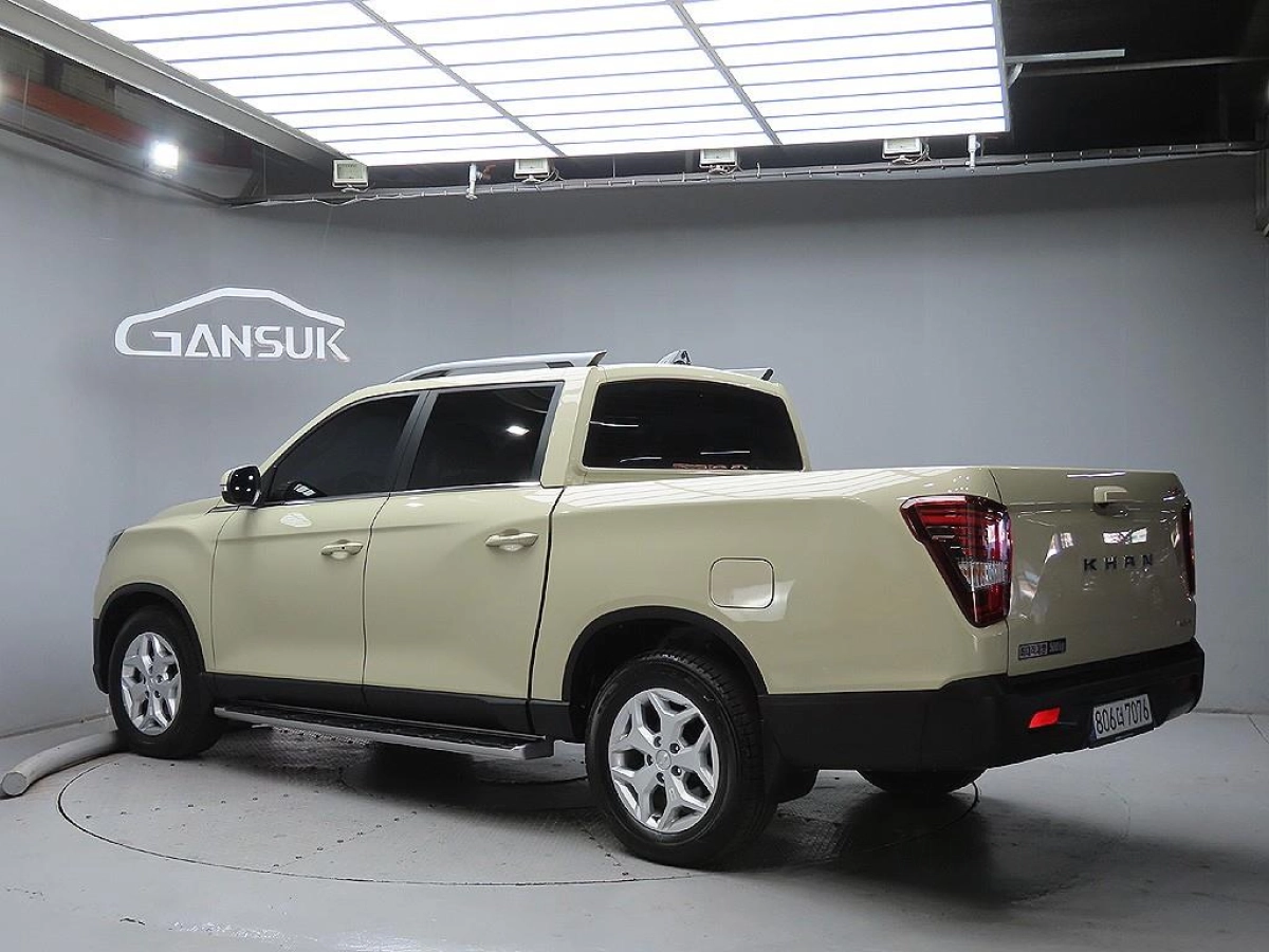 SSANGYONG REXTON SPORTS CAR