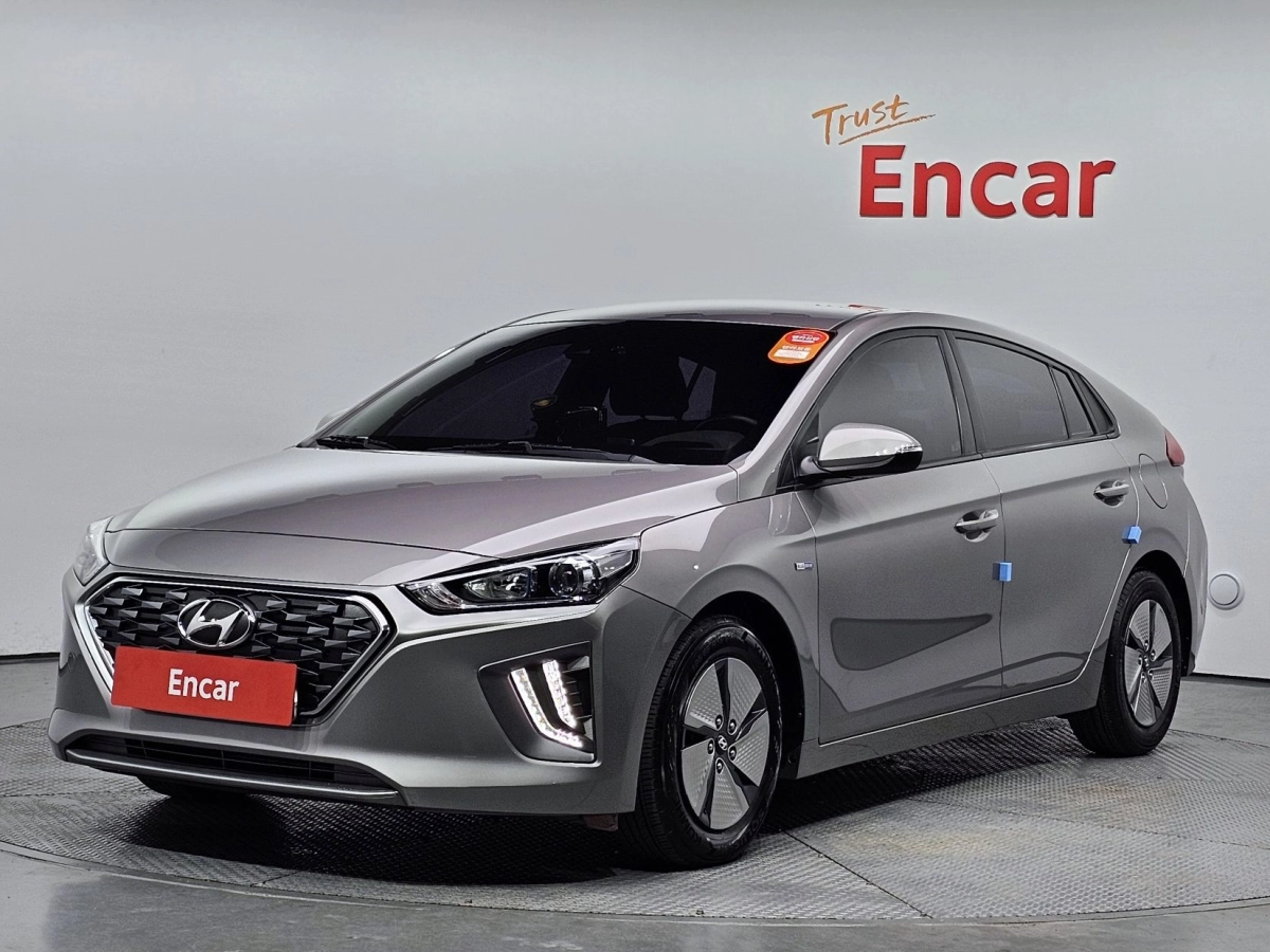 HYUNDAI IONIQ HYBRID  2019
