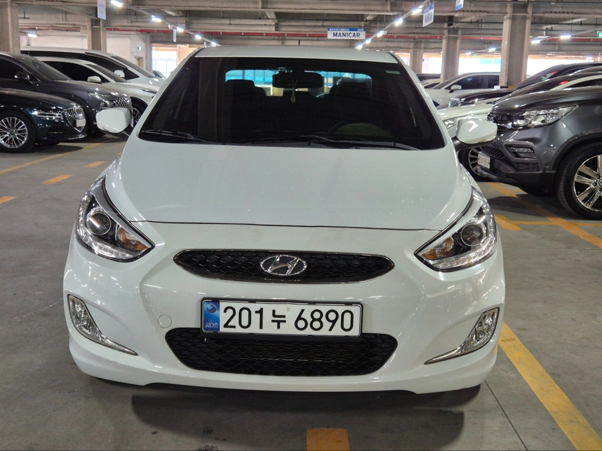 HYUNDAI ACCENT NEW