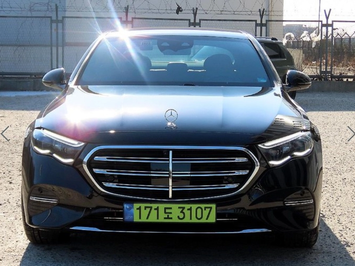 MERCEDES BENZ E-CLASS W214