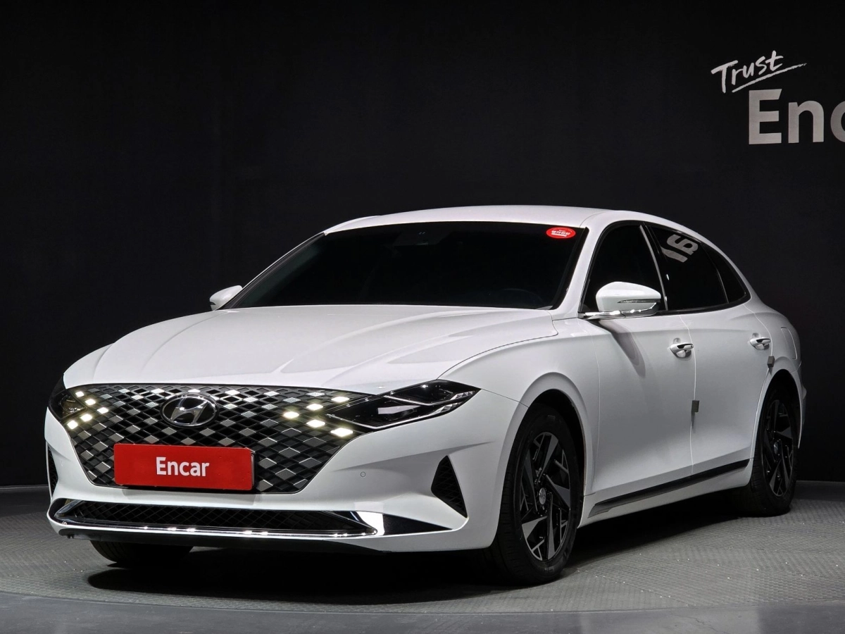 HYUNDAI GRANDEUR IG HYBRID 2022