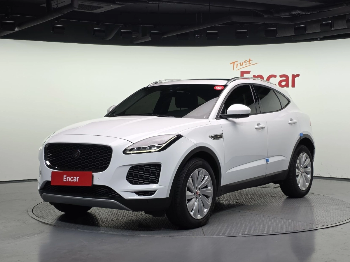 JAGUAR E-PACE