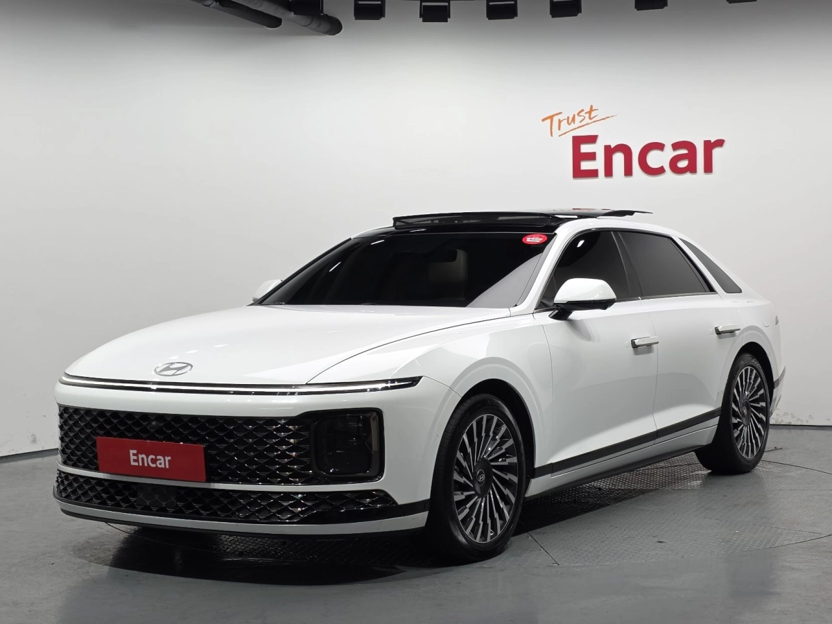 HYUNDAI GRANDEUR HYBRID GN7 2023