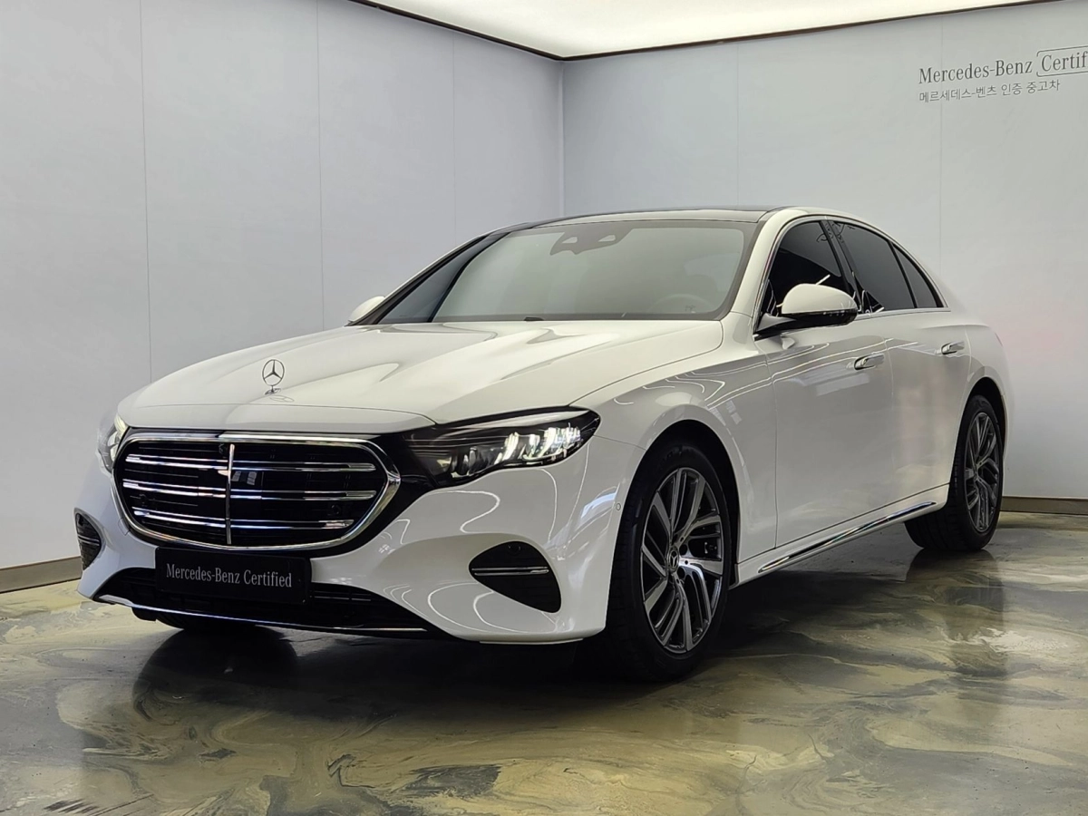 MERCEDES BENZ E-CLASS W214  2024