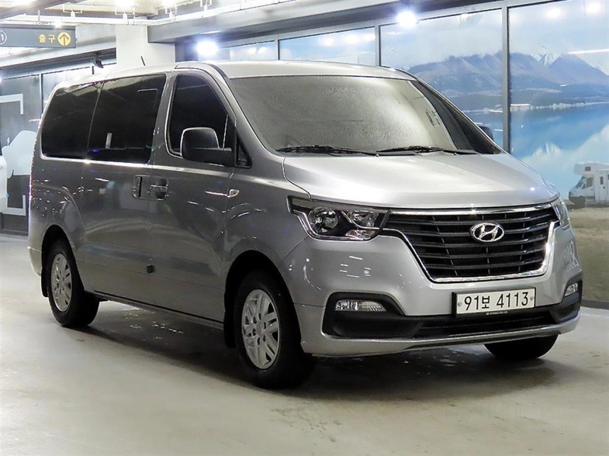 HYUNDAI STAREX GRAND  2020