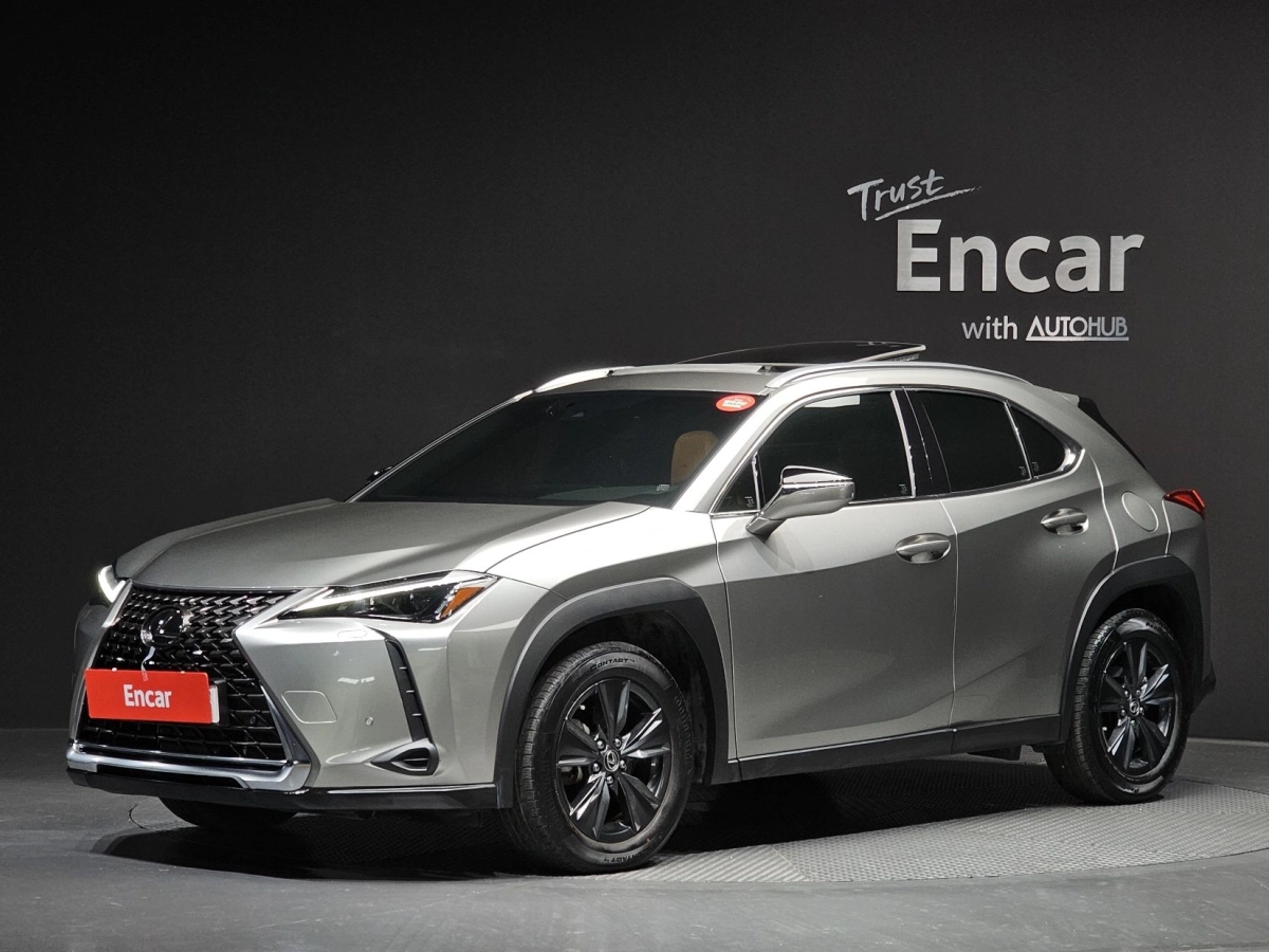 LEXUS UX250H  2023