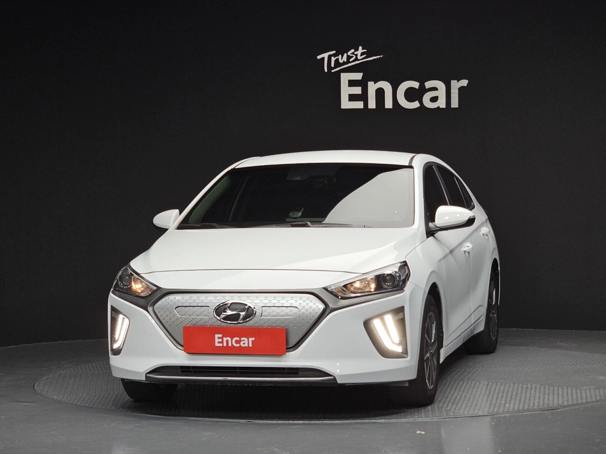 HYUNDAI IONIQ ELECTRIC