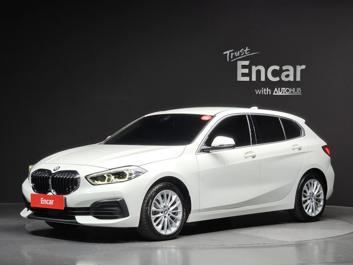 BMW 1-SERIES F40  2020