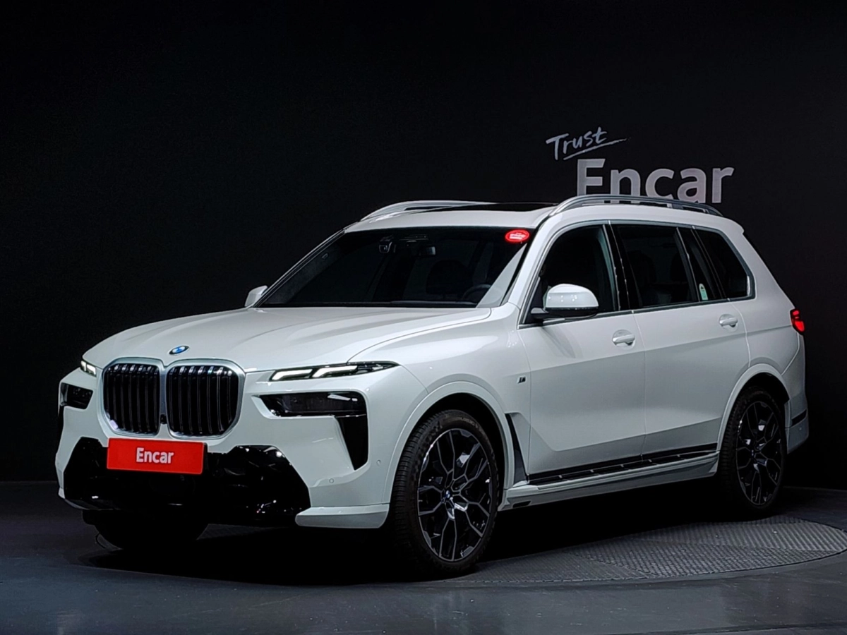 BMW X7 G07 2025