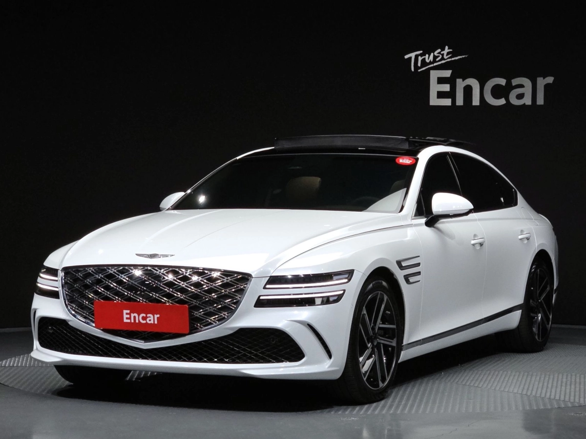 GENESIS G80 RG3  2025