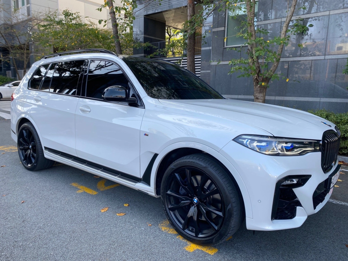 BMW X7 G07