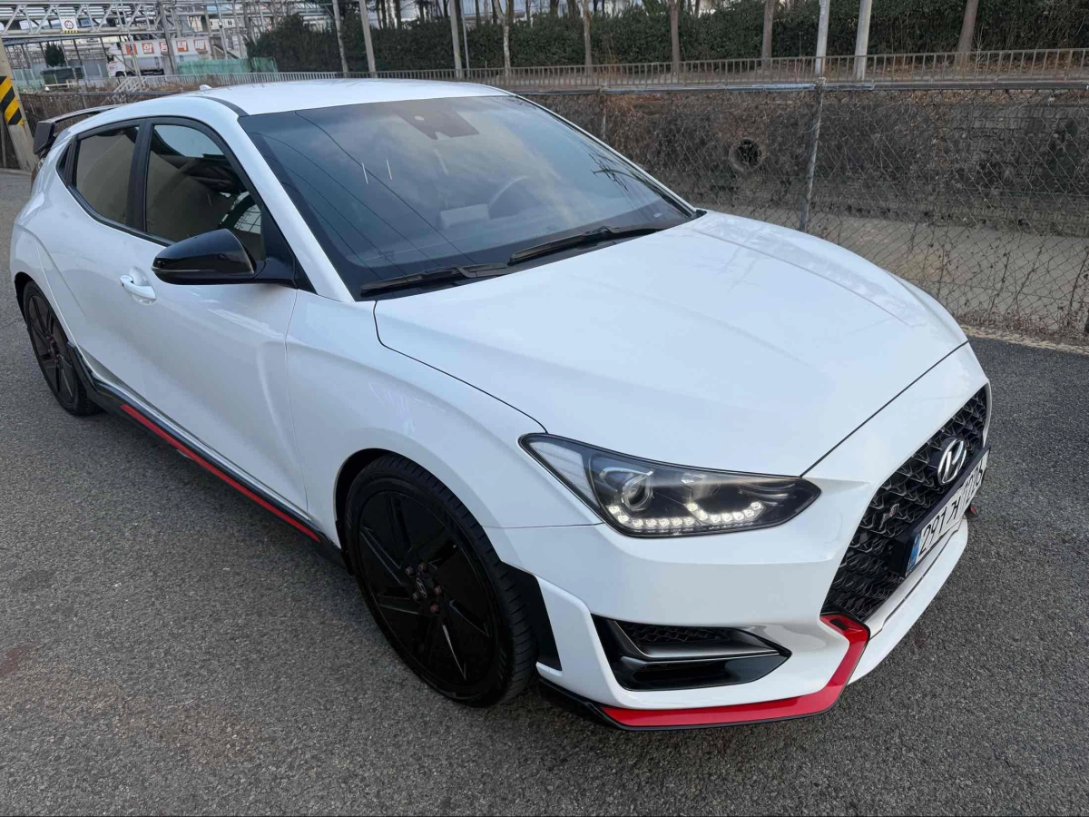 HYUNDAI VELOSTER JS  2021