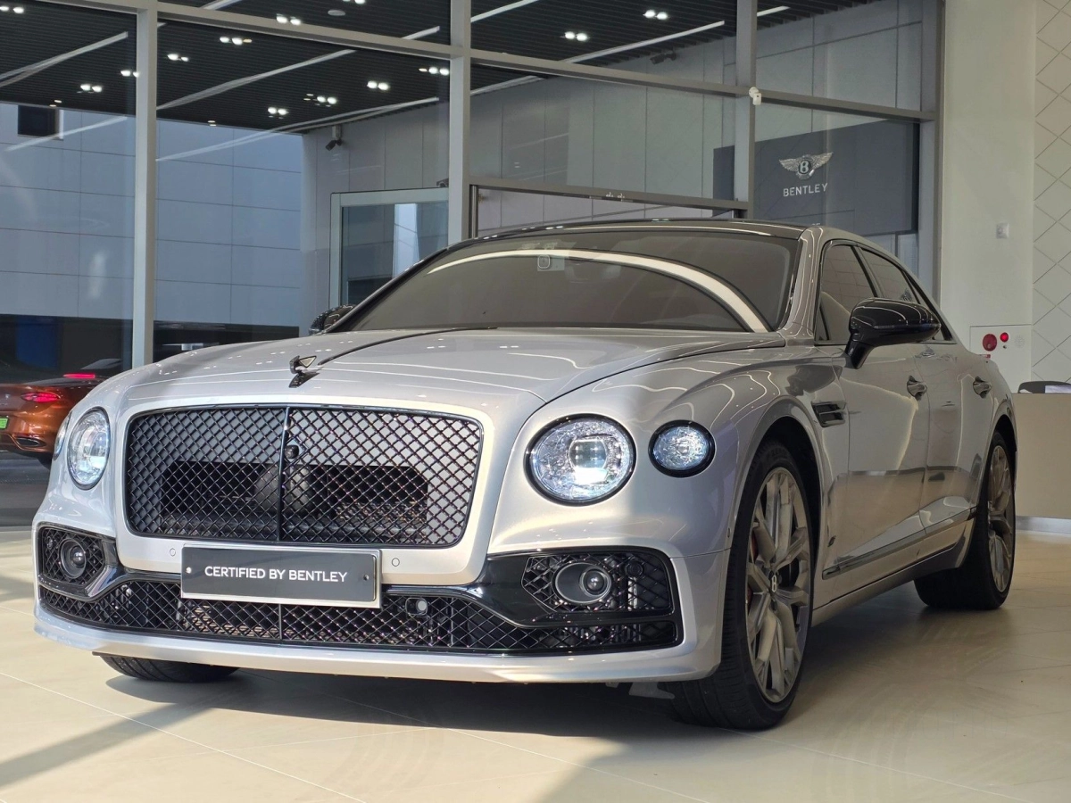 BENTLEY FLYING SPUR  2024