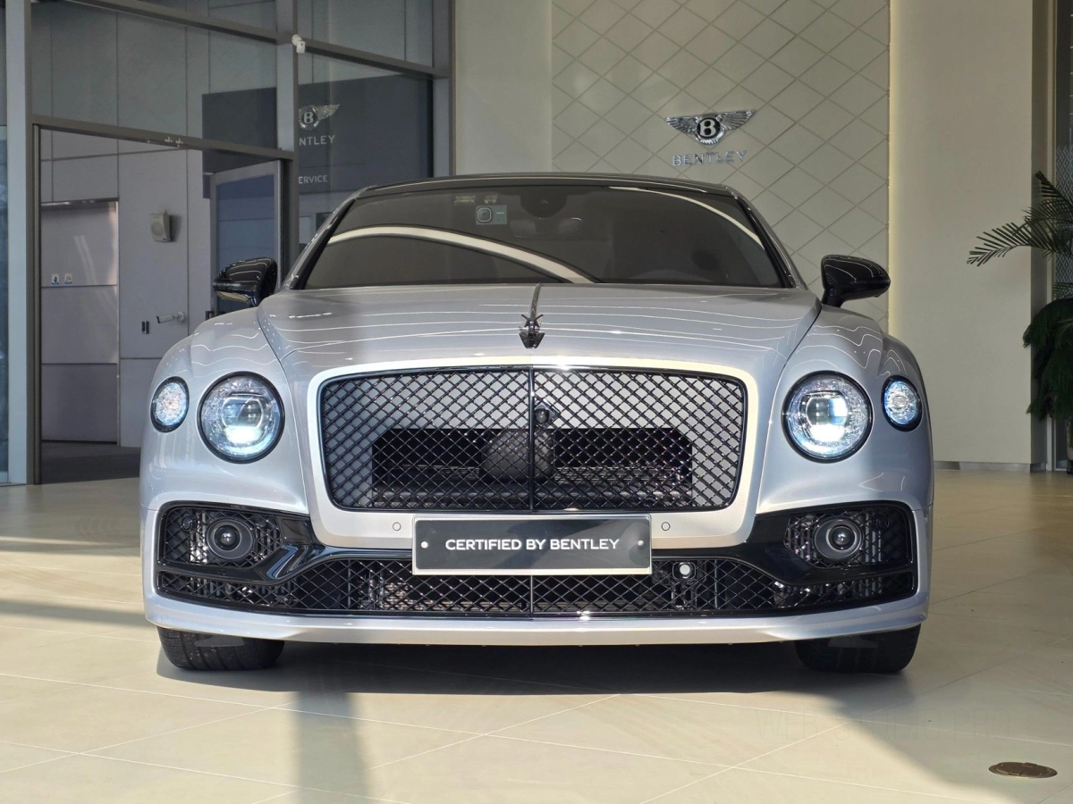 BENTLEY FLYING SPUR
