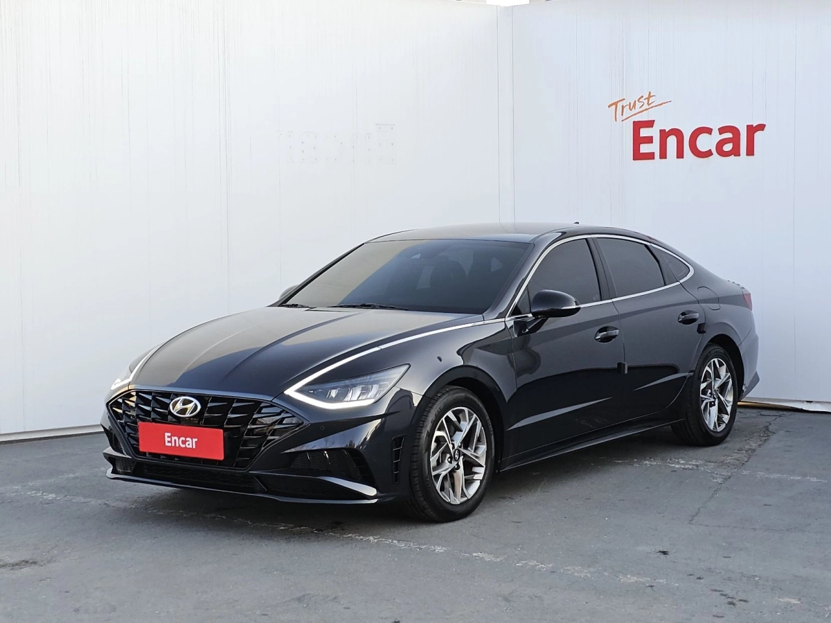 HYUNDAI SONATA DN8