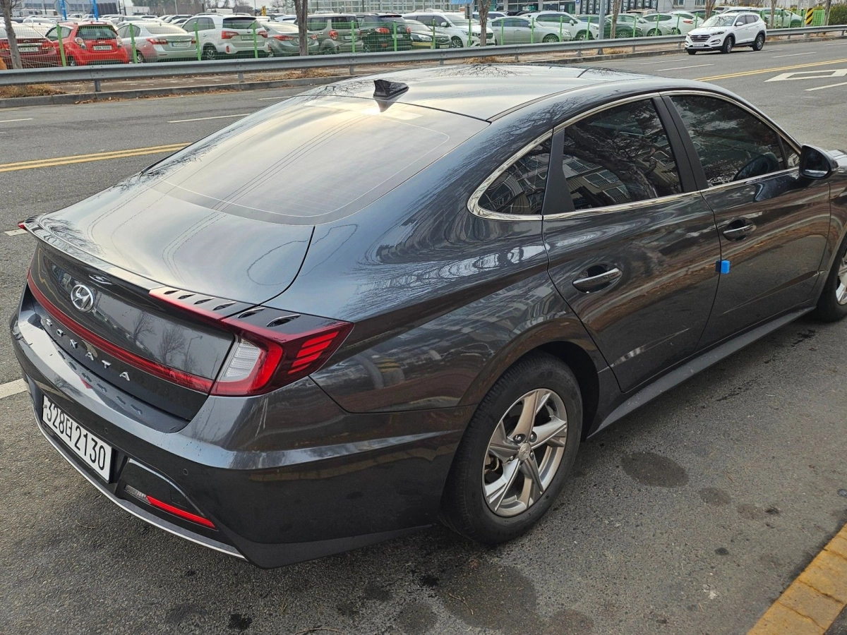 HYUNDAI SONATA DN8