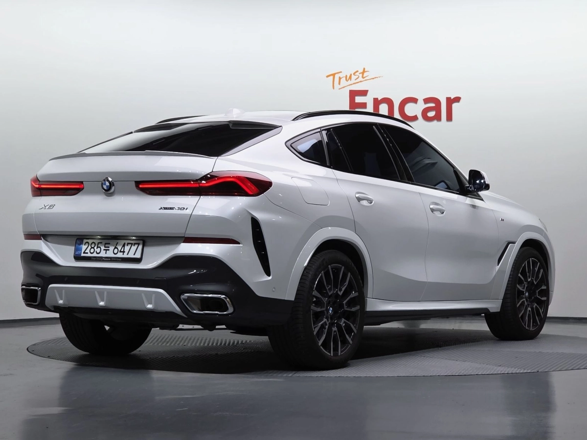 BMW X6 G06