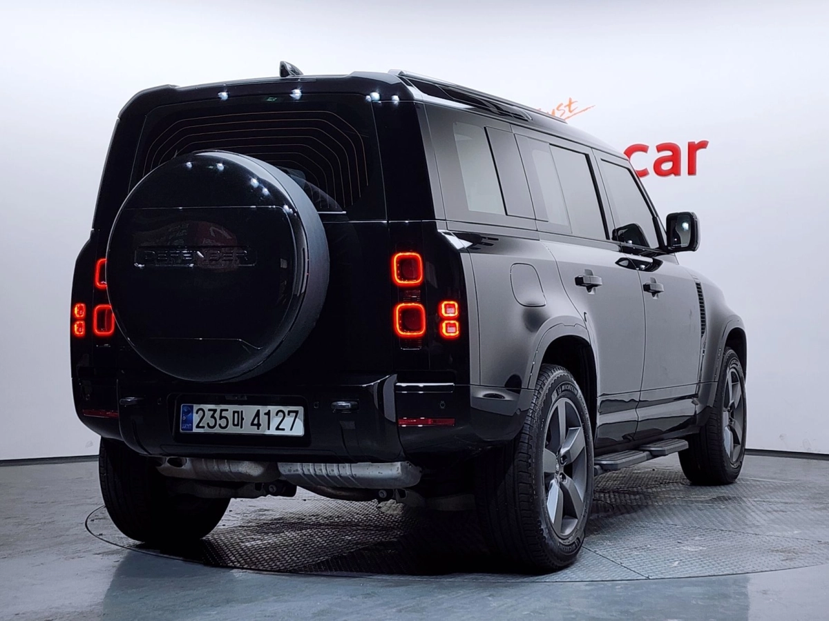 LAND ROVER DEFENDER L663