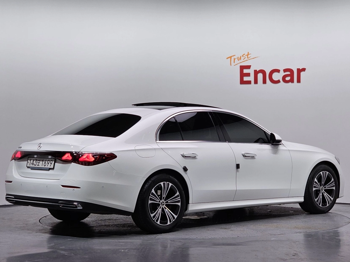 MERCEDES BENZ E-CLASS W214