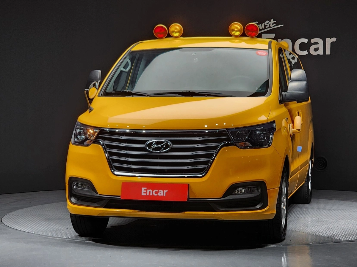 HYUNDAI STAREX GRAND