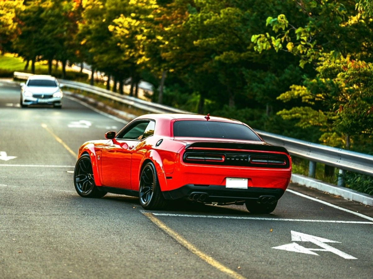 DODGE CHALLENGER