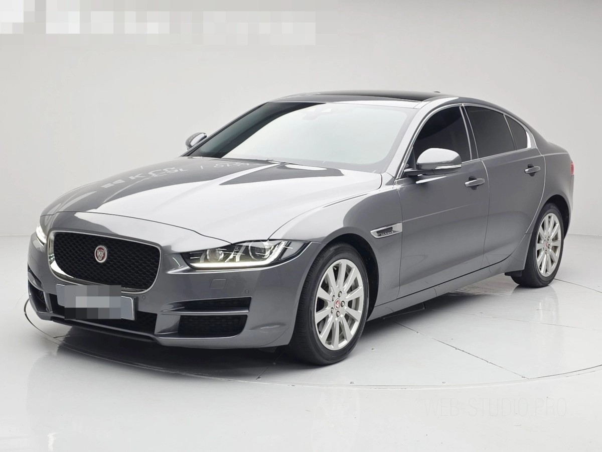 JAGUAR XE  2019