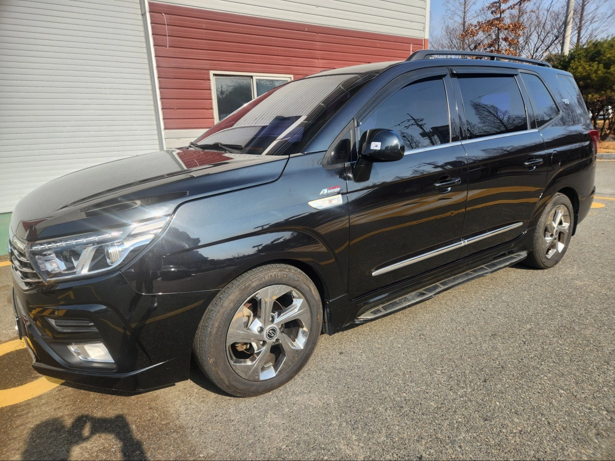 SSANGYONG KORANDO TURISMO