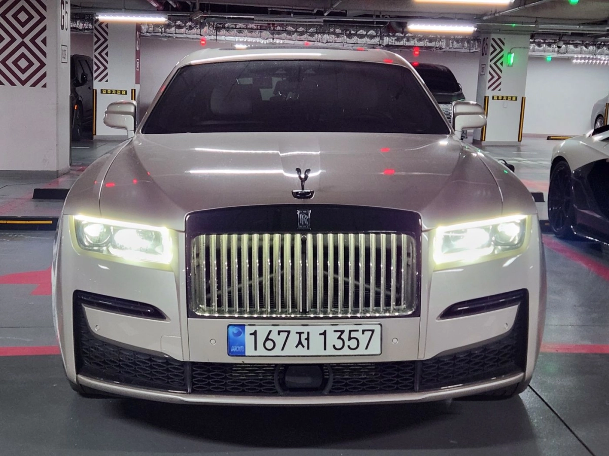 ROLLS ROYCE GHOST