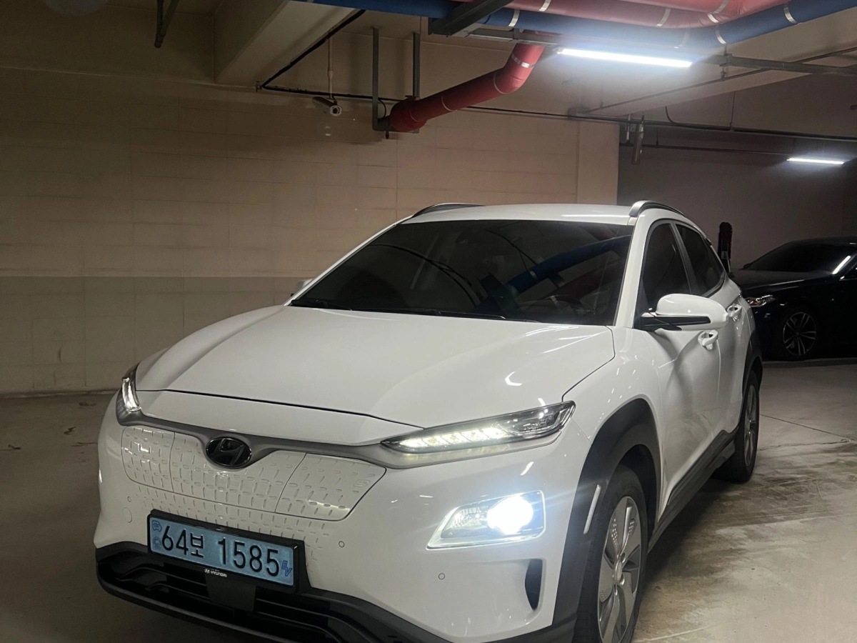 HYUNDAI KONA ELECTRIC