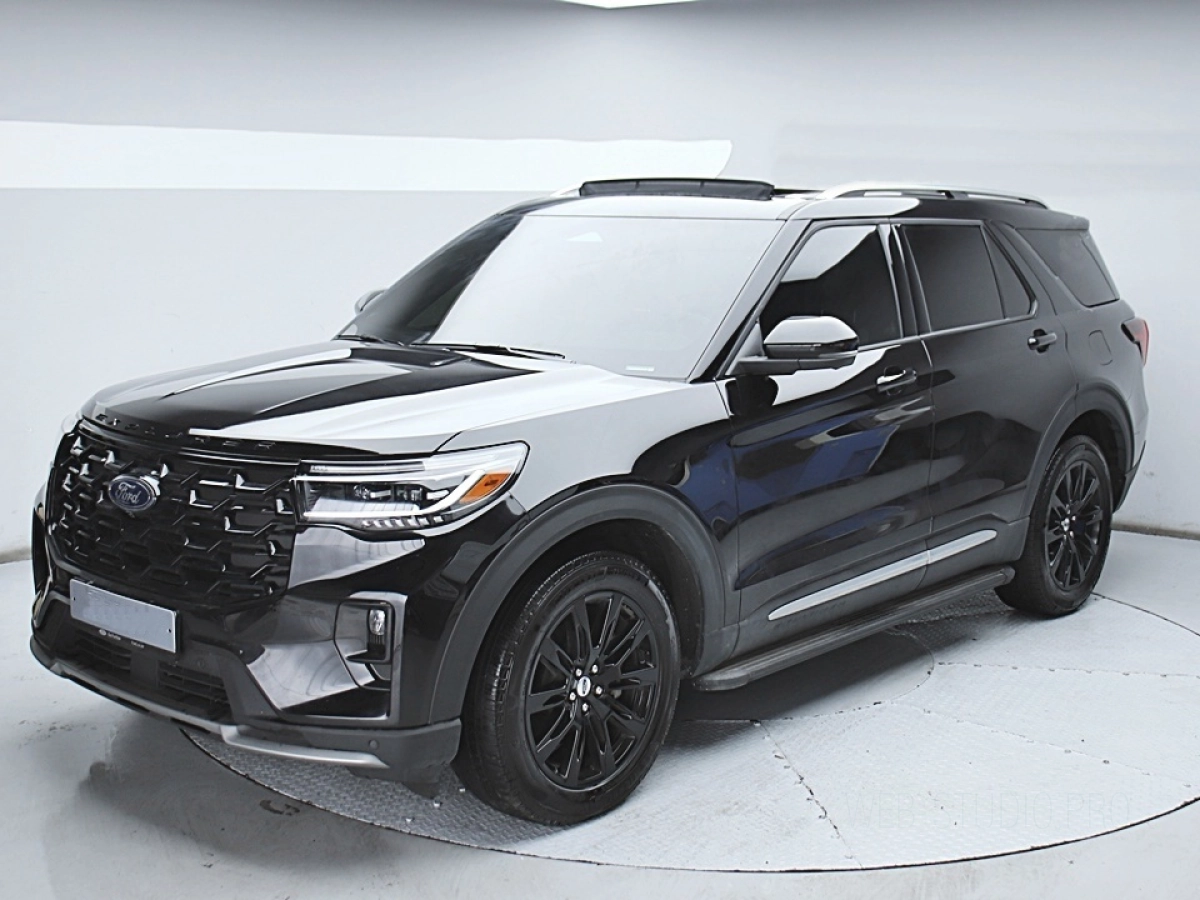 FORD EXPLORER 2025