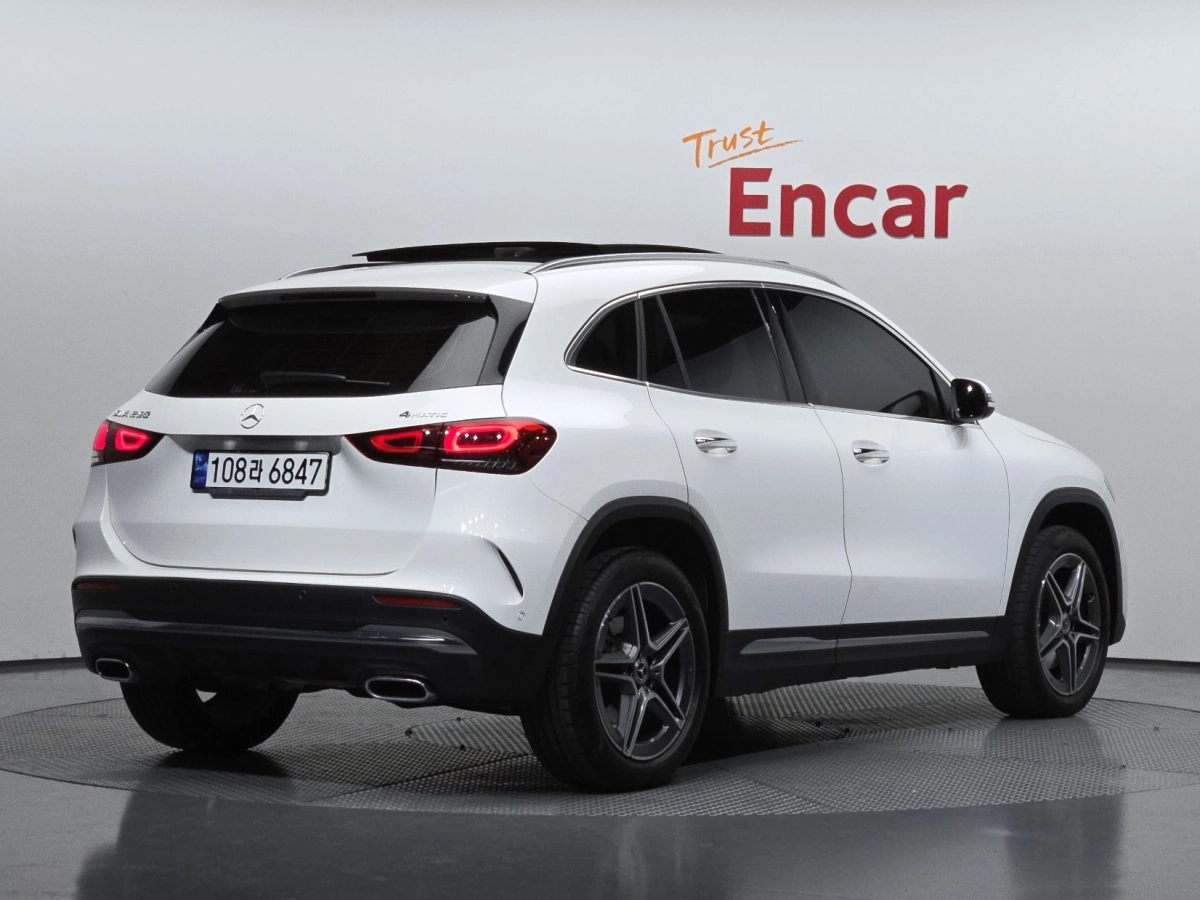 MERCEDES BENZ GLA-CLASS H247