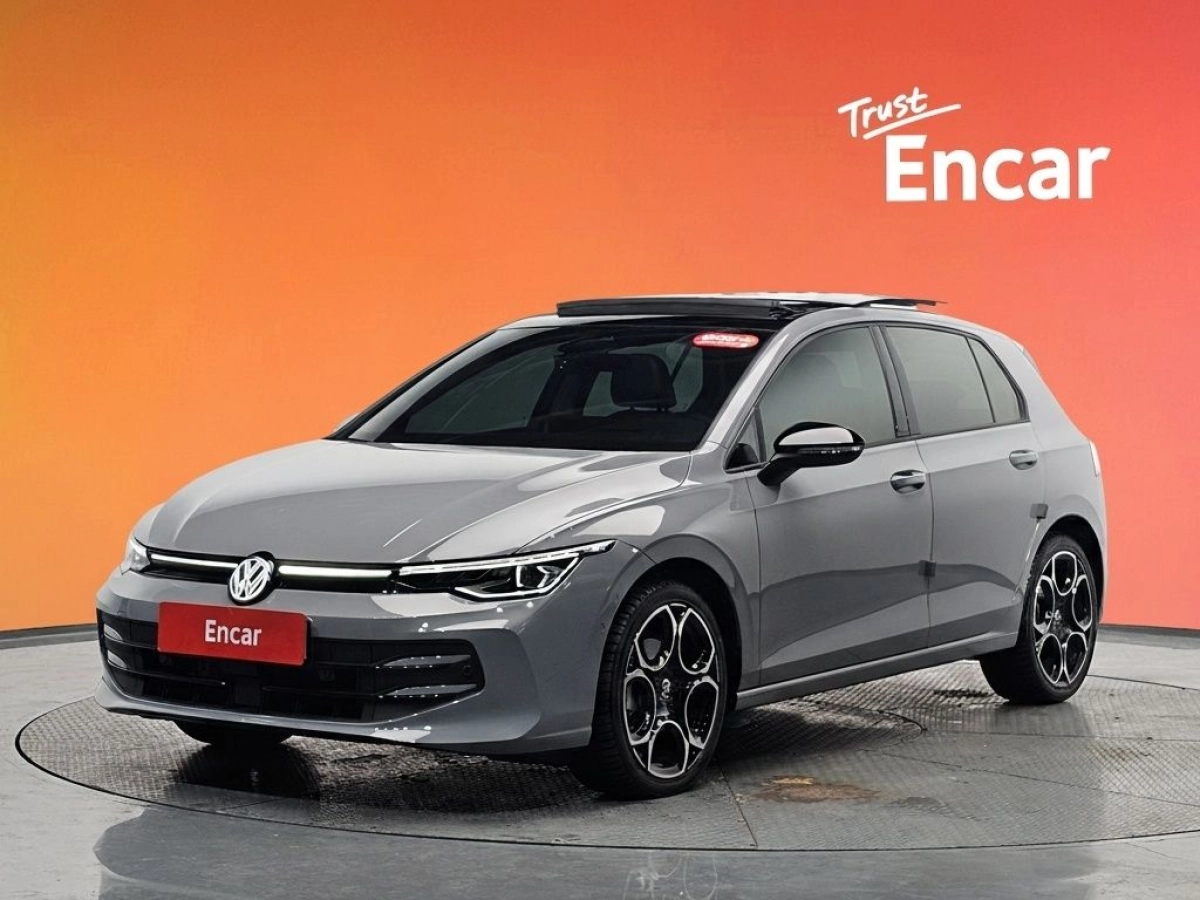 VOLKSWAGEN GOLF 2025