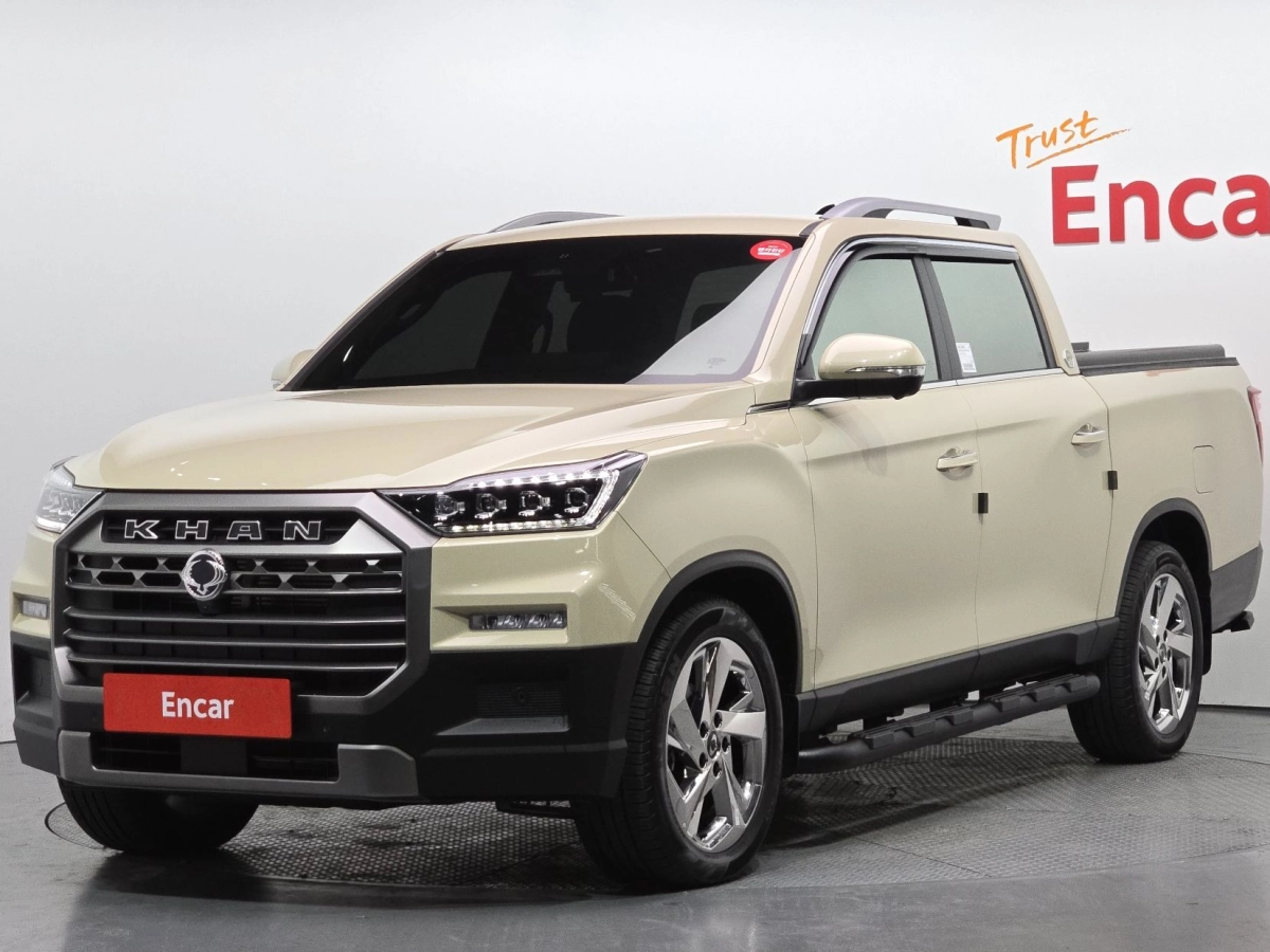 SSANGYONG REXTON SPORTS CAR